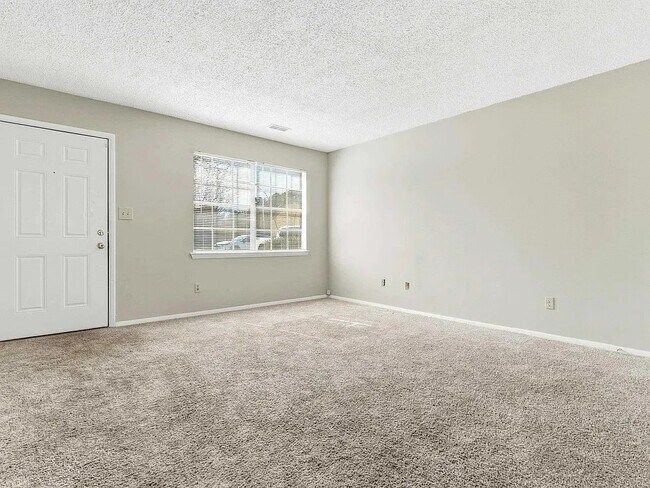 Photo - 1935 Springlake Ct