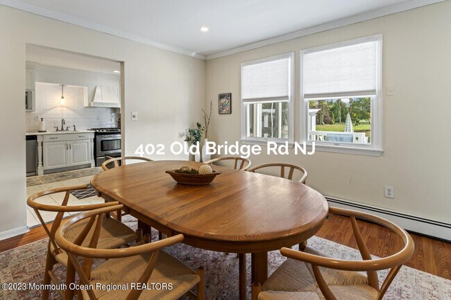 Photo - 402 Old Bridge Rd