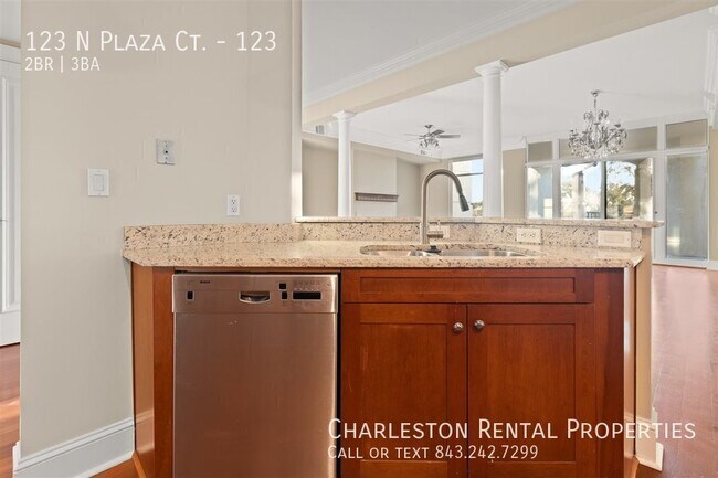 Photo - 123 N Plaza Ct