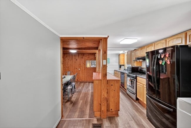 Photo - 1455 E Broad St