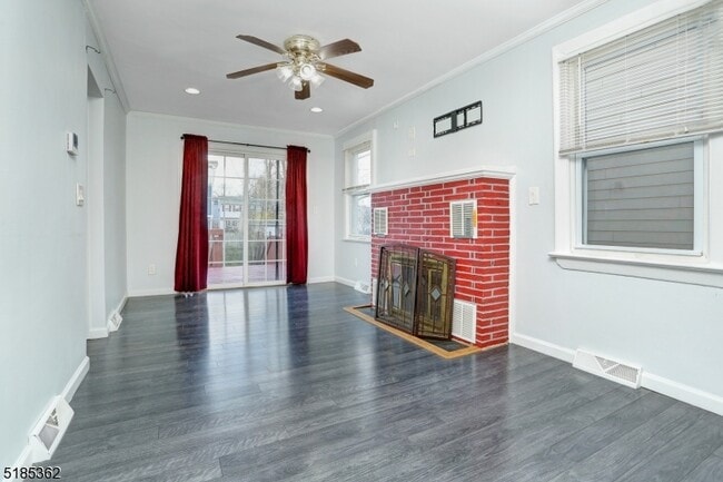 Photo - 26 Manito Ave