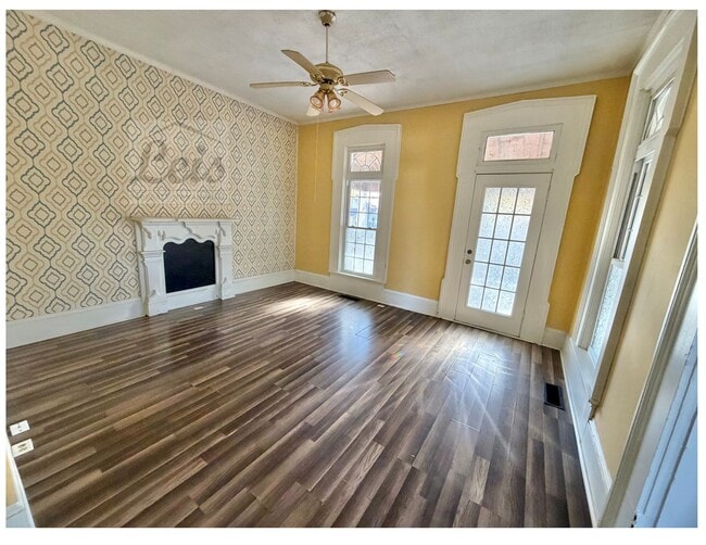 Photo - 502 E 5th St