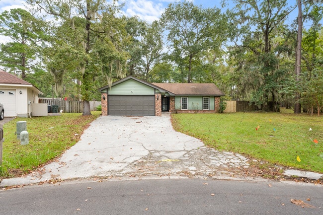 Photo - 16 Bitterroot Ln