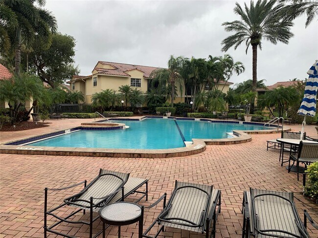 Photo - 1283 SW 46th Ave Unidad 2608