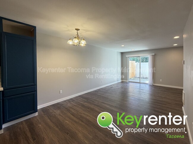 Photo - 5002 S 30th St Unit Apt C2