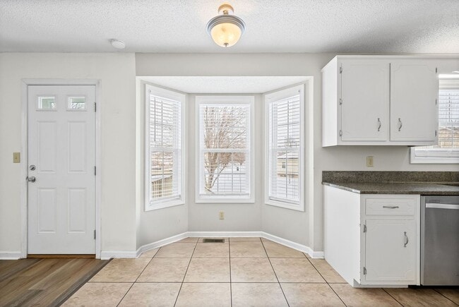 Photo - 3 Bedroom 2 Bath Home For Rent Near Post!