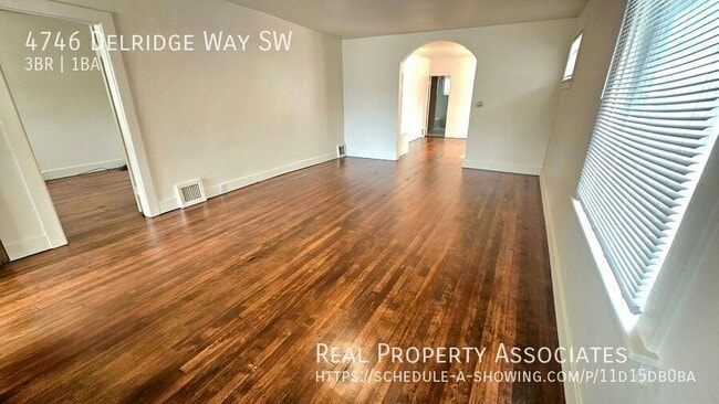 Photo - 4746 Delridge Way SW