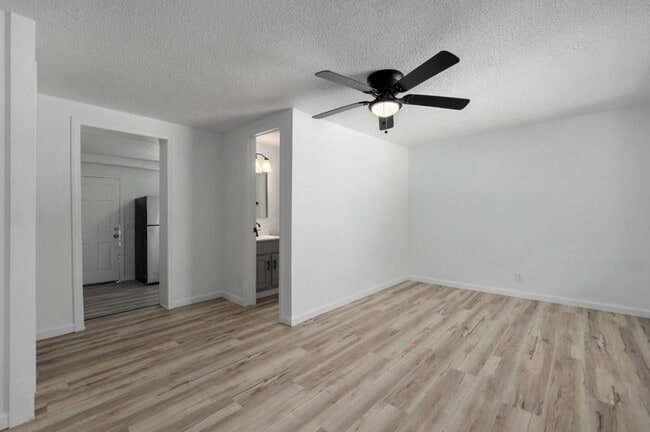 Building Photo - 21 Larue St Rental