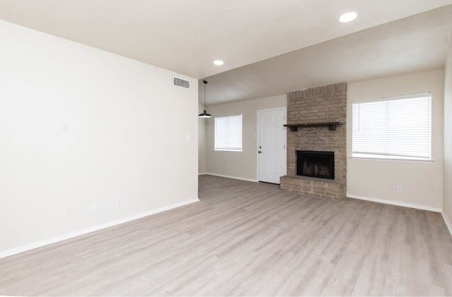 Photo - 3212 Trenton Dr