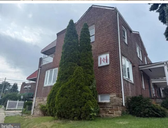 Building Photo - 3701 Columbus Dr Rental