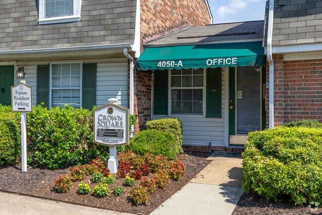 Leasing Office