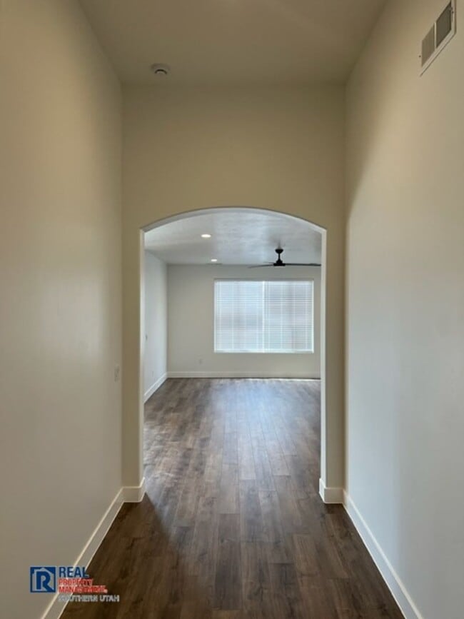 Photo - Large Home in Firerock