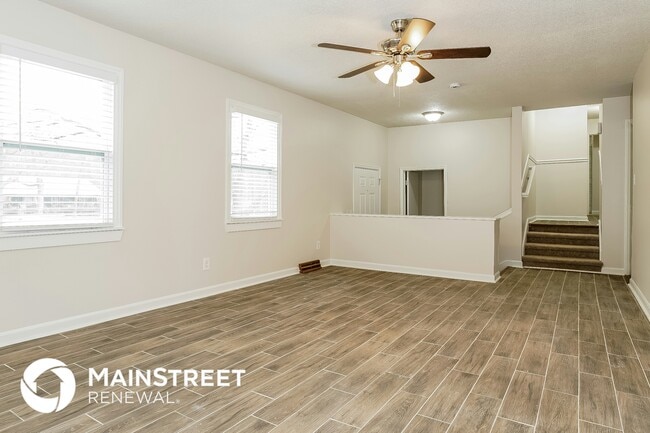 Photo - 160 Oak Forest Dr
