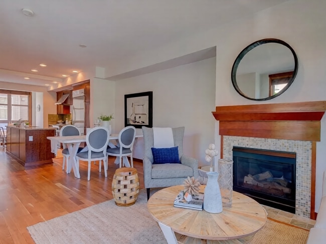 Photo - 722 Nob Hill Ave N