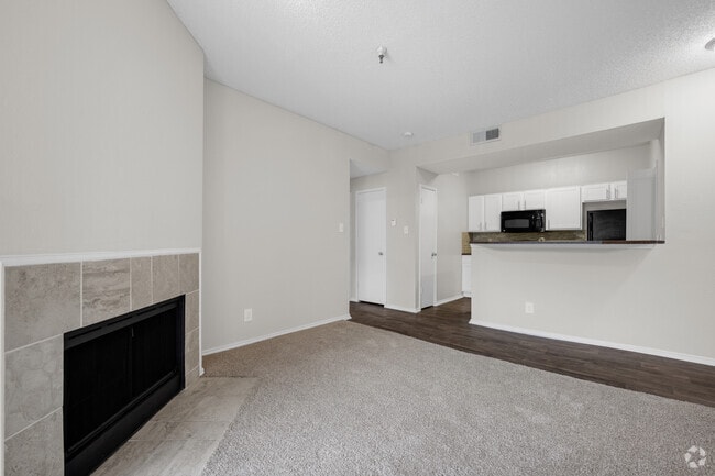 1 BR 1 BA, 601 Sq Ft