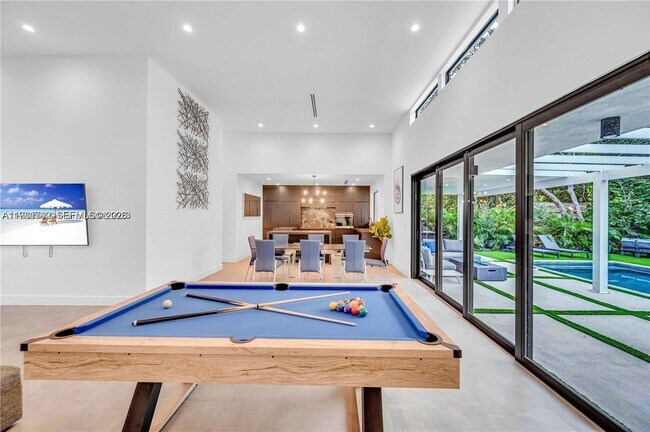 Photo - 155 NW 51st St