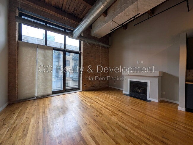 Photo - 1918 S Michigan Ave Unit 204