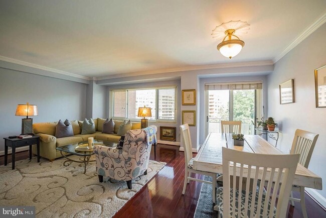 Building Photo - 4201 Cathedral Ave NW Unit 916E Rental