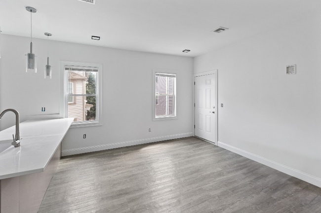 Photo - 14 Trenton St Unit 2