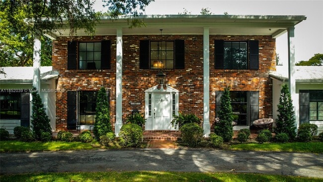 Photo - 10700 Old Cutler Rd