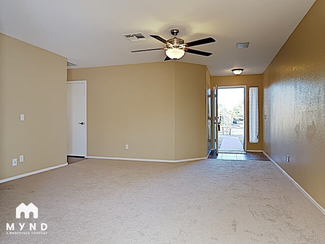 Photo - 24 W Ingram St