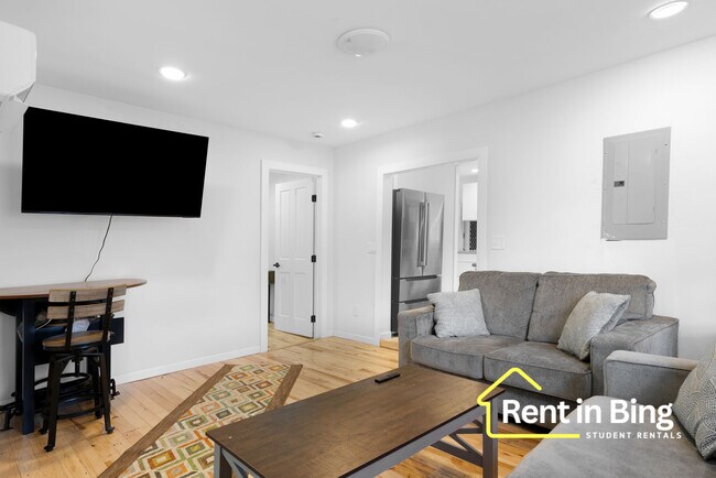 Photo - 38 Seminary Ave