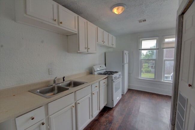 Photo - Upper level unit Unit 1318 1/2
