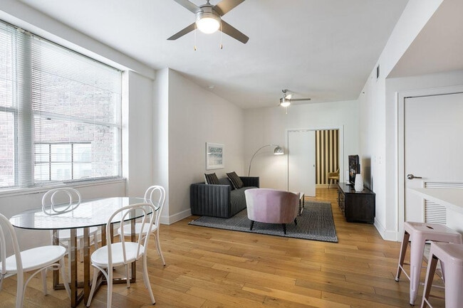 Building Photo - 925 Common St Unit ID1267811P Rental