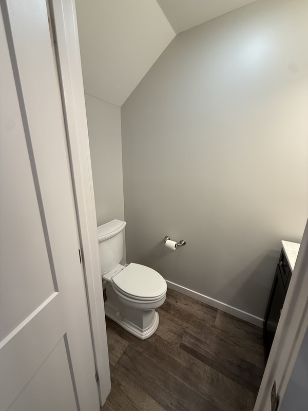 Photo - 408 Creekview Dr