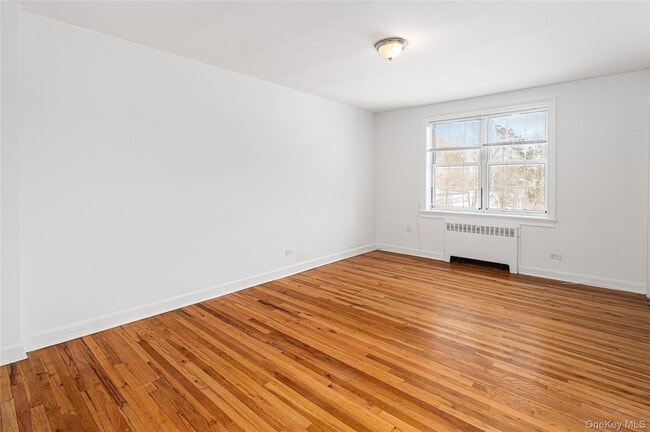 Photo - 633 Old Post Rd Unit 3-4