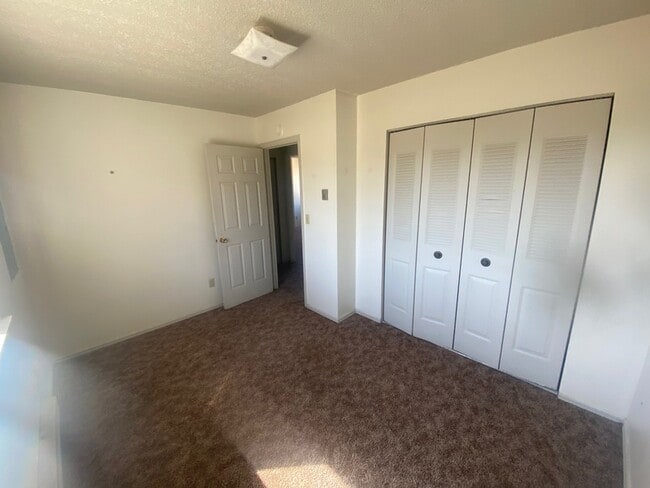 Photo - 6 Clearview Ct