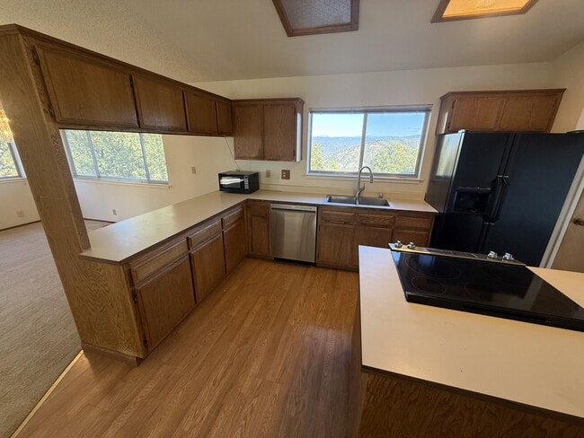 Photo - 10201 Ponderosa Way