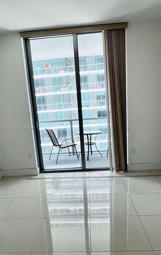 Photo - 79 SW 12th St Unit 1407