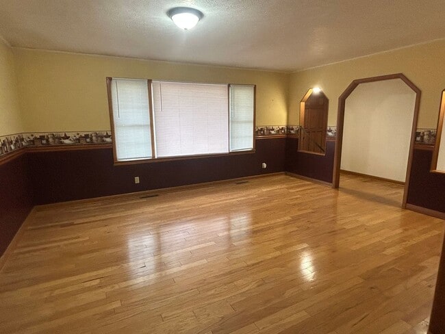 Photo - Very spacious 4 bedroom, 2 bath home in Kickapoo Schools! This will go fast!