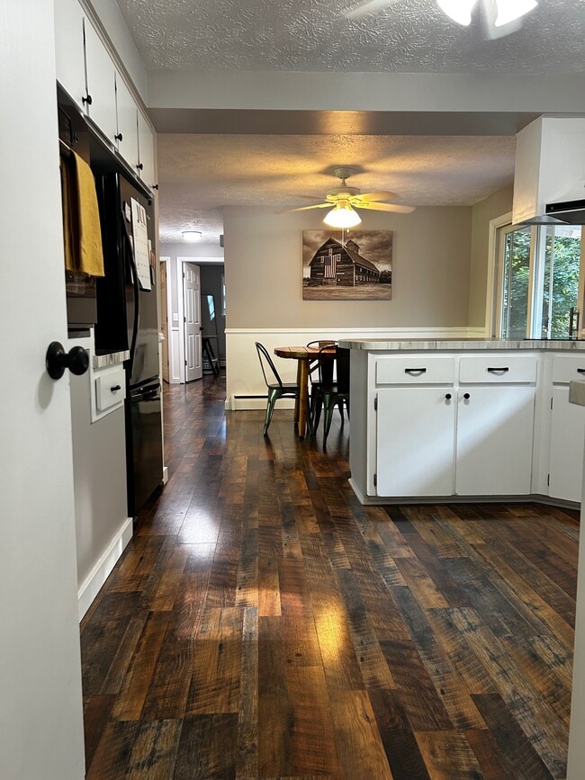 Photo - 14834 Hawkins Rd