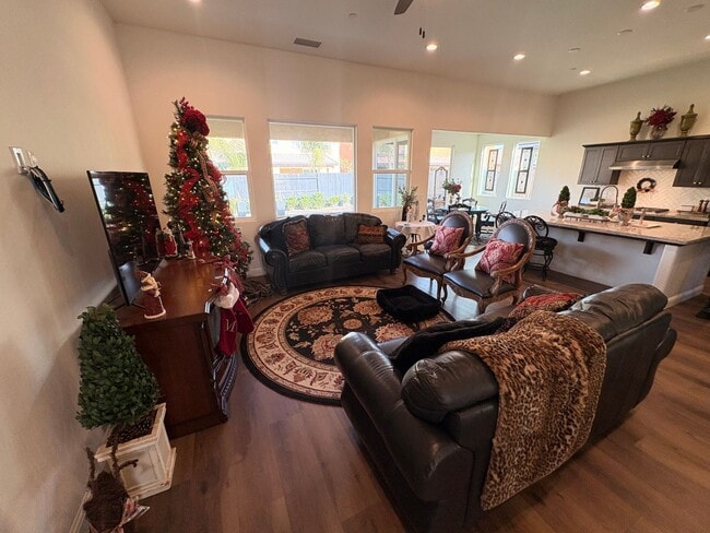 Photo - Beautiful 4 bedroom home for rent in Visalia, CA