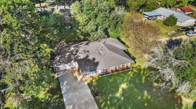 Building Photo - 308 SW Johnson St