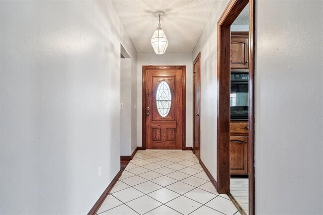 Photo - 805 Arlington Dr