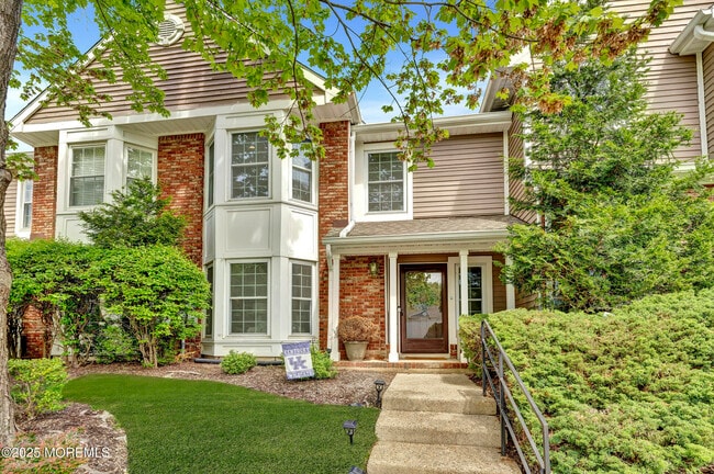 Photo - 43 Woodledge Ct Townhome