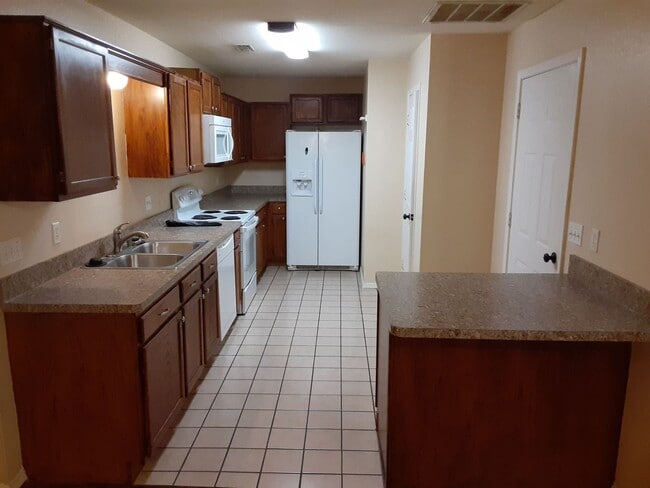 Photo - Great Townhouse in West Fayetteville
