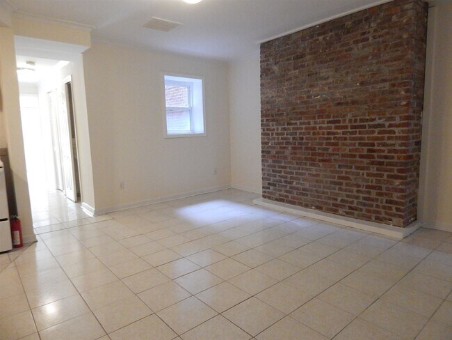 Photo - 135 SUSSEX St