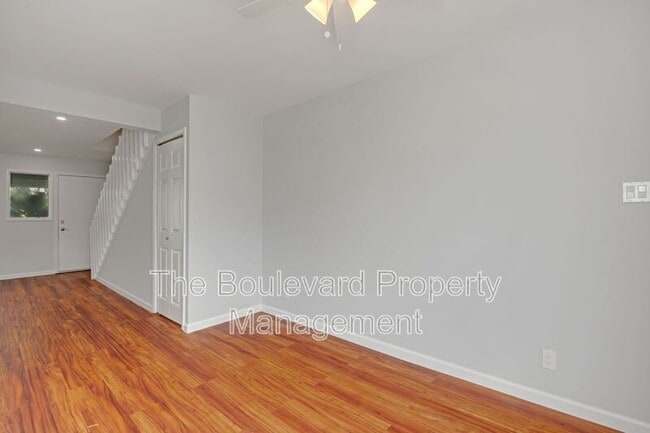 Photo - 995 Awaawaanoa Pl