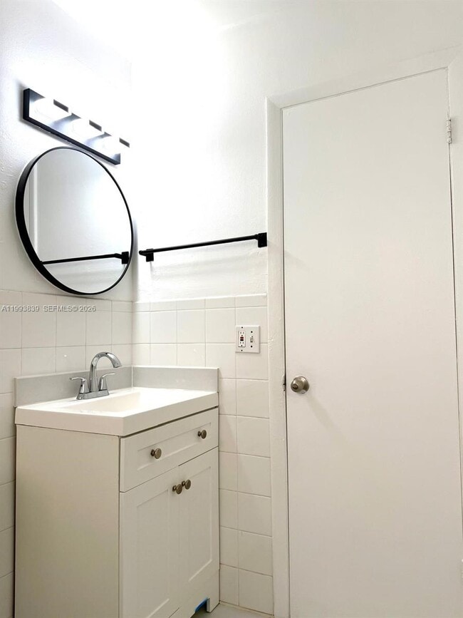 Photo - 1454 SW 33rd St Unidad 1-2