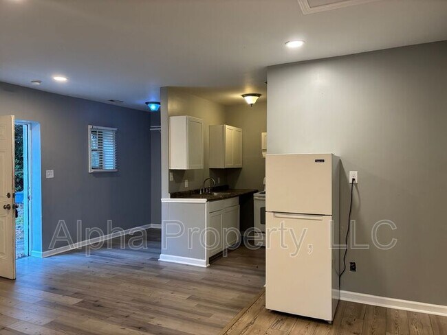 Photo - 205 Floyd Rd Unit A