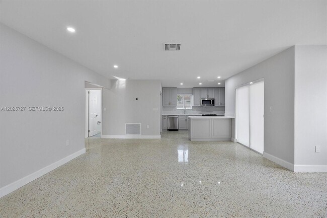 Photo - 3820 SW 92nd Ave Unit 3820