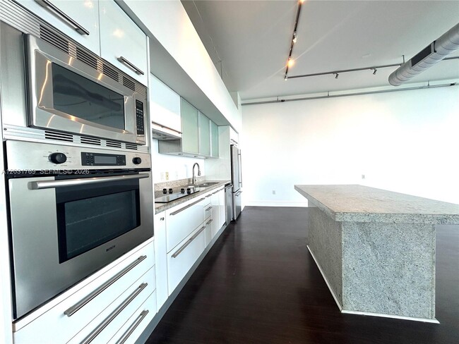 Photo - 7934 West Dr Unidad 7