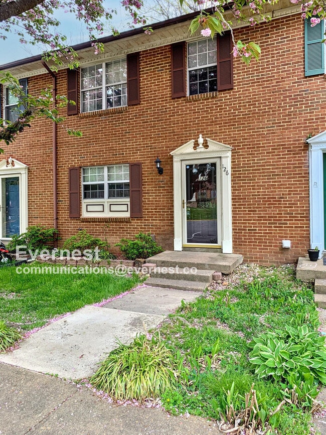 Photo - 126 Kings Mill Dr Townhome