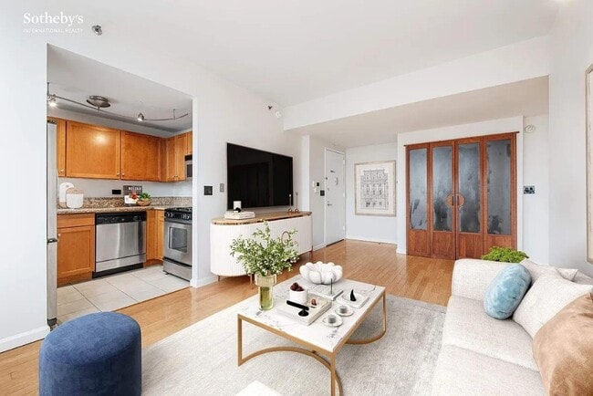 520 W 23rd St Unit 16C