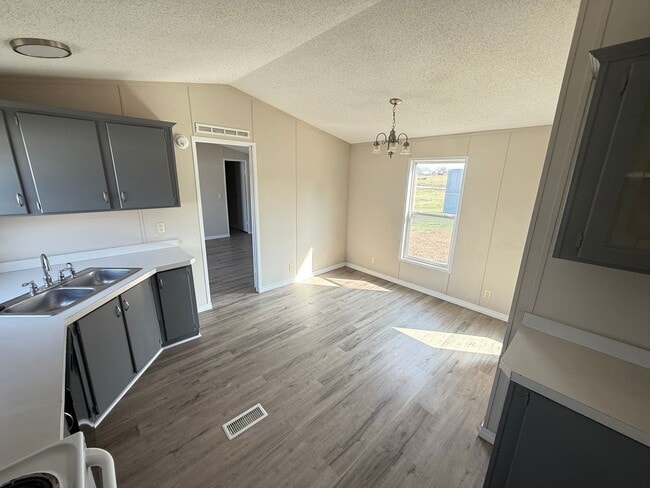 Photo - 2 Bed 1 Bath Highlandville, MO