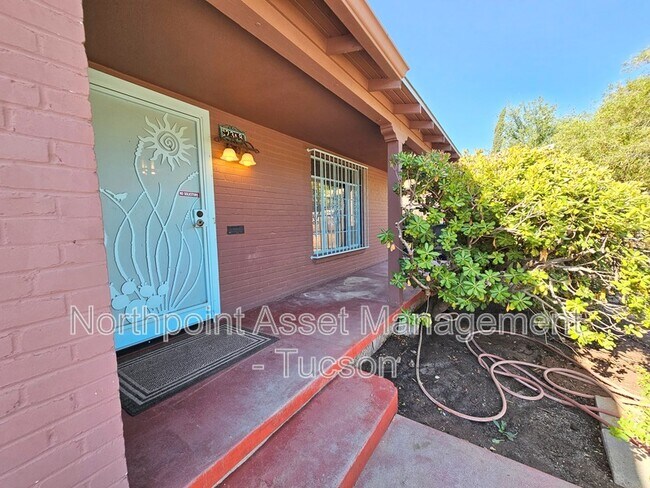 Photo - 2348 E Drachman St